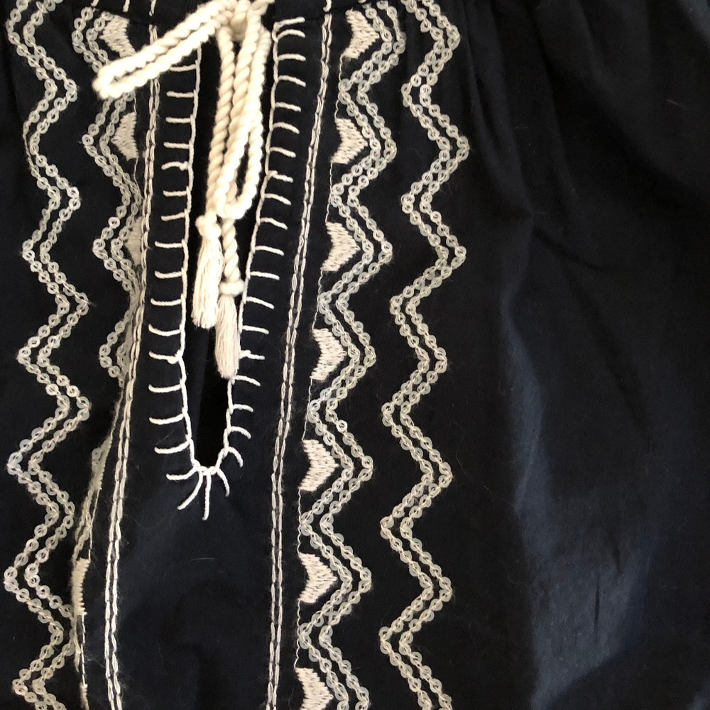 Blouse - Picture 2 of 3